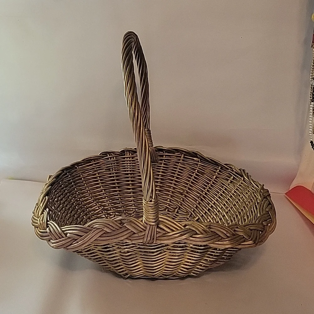Gold Basket